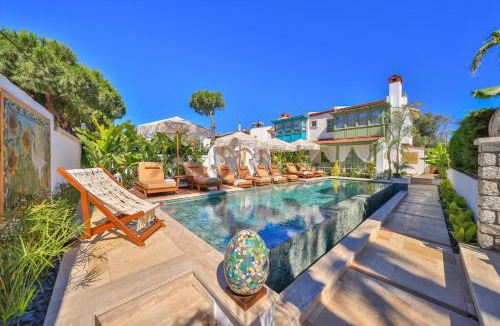 Tokoglu Hotel | Palas Alaçatı - Adult Only