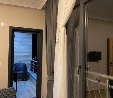 Cayirduzu Apartment | Berat Apart Konaklama