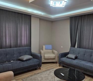 Cayirduzu Apartment | Berat Apart Konaklama