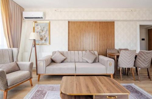 Esenyurt Apartment | Deluxe King Suite MAI21