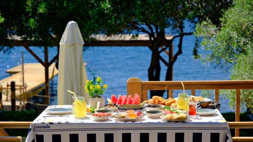 Ayvacik Hotel | Limonata Assos