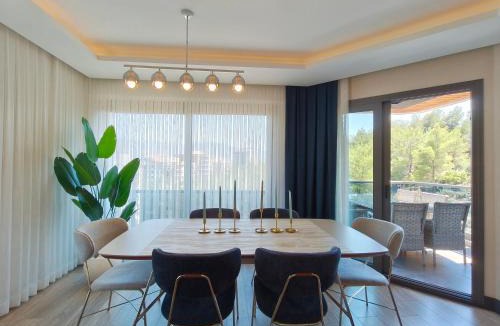 Bornova Apartment | Utopia Suite Residence - 4 Bedroom Apartment
