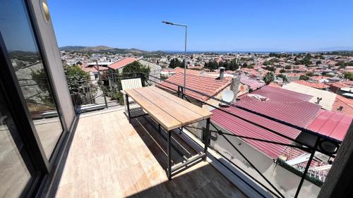 Urla Apartment | Cute Stone House 250 m from Urla Art Street