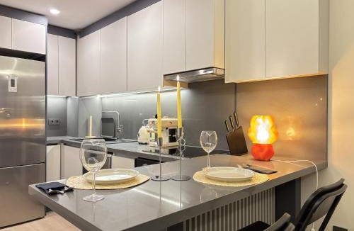 Osmanbey Apartment | Stylish 2BR Residence in Nişantaşı
