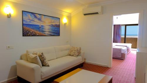 Okurcalar Hotel | AZAK BLUE OTEL