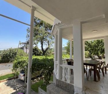 Menderes House | Narçiçeği