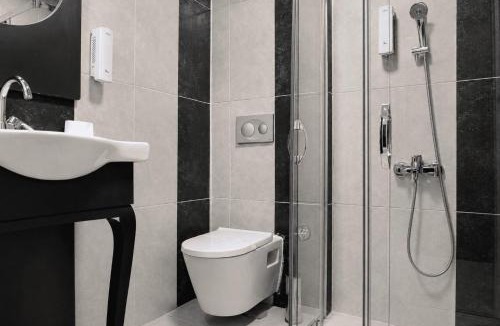 Sivrice Hotel | Elazığ Mavigöl Otel
