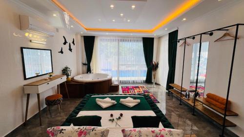 Uzumlu Villa | Villa Lantana