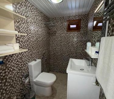Akcay House | Kutlugün Sahil Otel