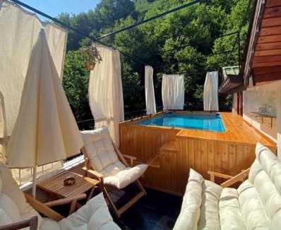 Borcka Hotel | Lapera Otel