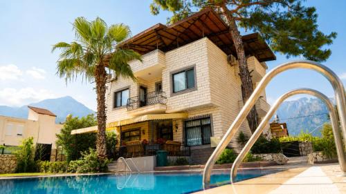 Goynuk Villa | Spacious Villa with Sea and Mountain View