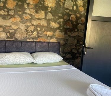 Avlana House | Söğüt Taşlıca Osman Köy Evi