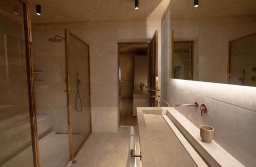 Urgup Hotel | Avantgarde Refined Caves Of Cappadocia, Member of Small Luxury Hotel of the World