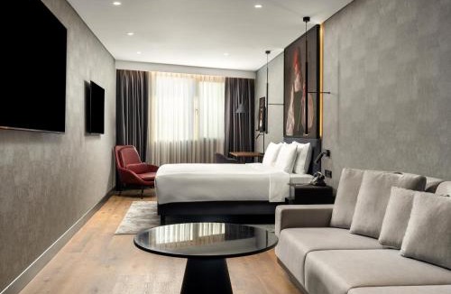 Bornova Hotel | Radisson RED Izmir Point Bornova
