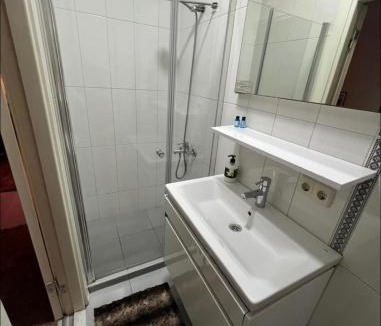 Cihangir Apartment | Ünlü Suits