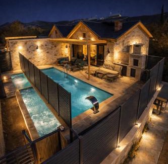 Sarıbelen Villa | Villa Gulenden Ozel Havuzlu Korunakli Mustakil Villa