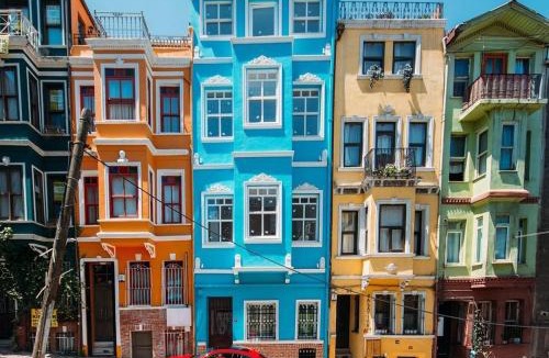 Balat Apartment | Newly-renovated apartment 3-BR, LR, 2 AC