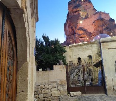 Ortahisar Apartment | Cosy cave suit