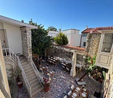 Tokoglu Hotel | MorisiAvluAlaçatı