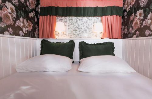 Seferihisar Other | Mona Glamping Caravan Suites