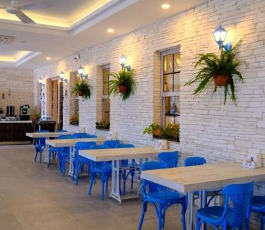 Buyukeceli Hotel | KUPALA BEACH HOTEL