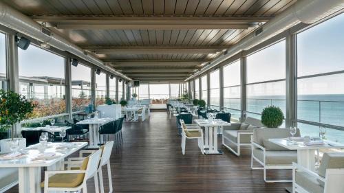 Bakırkoy Hotel | Crowne Plaza Florya Istanbul by IHG