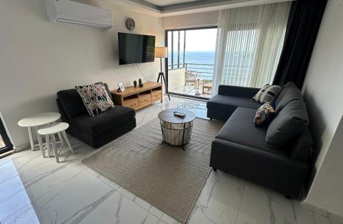 Turunc Apartment | Sweet Home Turunc - Sea View Suites with One Bedroom