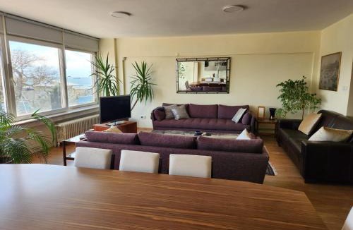 Kabatas Apartment | Stunning 1BR w Sea View close to Galataport !
