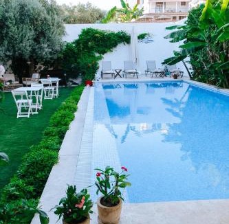 Tokoglu Hotel | AlaNarin Konak