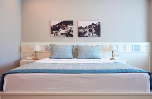 Gokceada Hotel | Meydani Otel