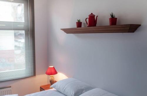 Istanbul City Center Apartment | Historical Greco-Ottoman Pavilion near Tram in Fatih