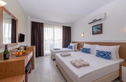 Side Hotel | A Hotel Side