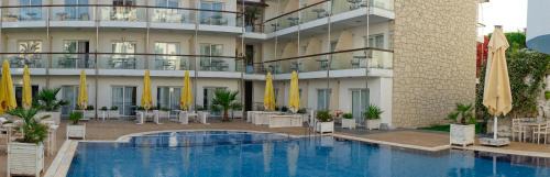 Cesme Hotel | OTEL YENi