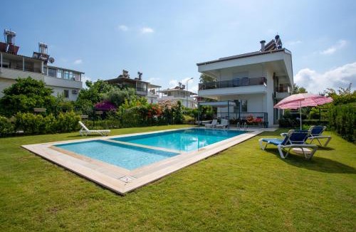 Bogazkent Apartment | EV Apartments, Shared Pool, 900 m to Beach