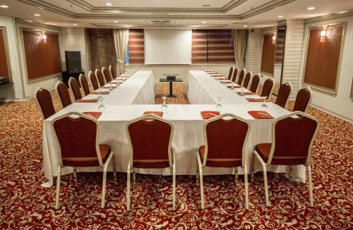 Mezetli Hotel | Yücesoy Liva Hotel Spa & Convention Center Mersin