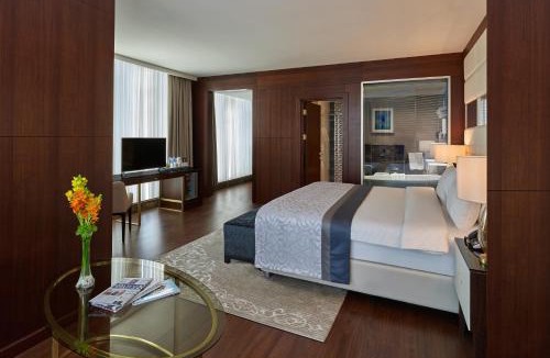 Halkali Hotel | Elite World Grand Istanbul Basın Ekspres