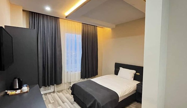 Atlihan Plus Hotel