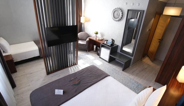 Rhisos Gold Otel