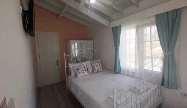 Holifera Hotel