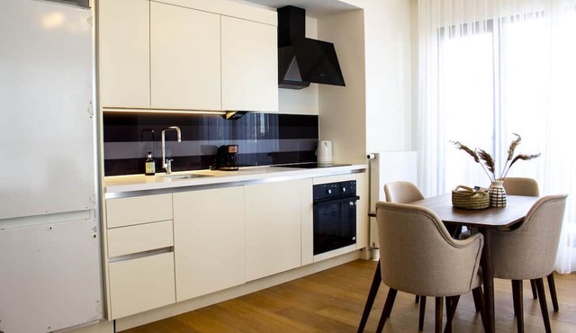 Modern and Cozy Apartment near Shopping Malls in Istanbul