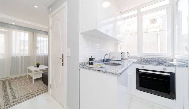 Cozy Flat w Balcony Near New Year Market in Alanya in Antalya