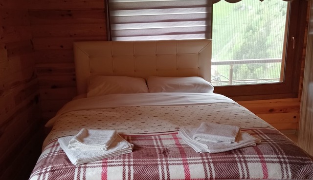 Kale-İ Bala Hotel
