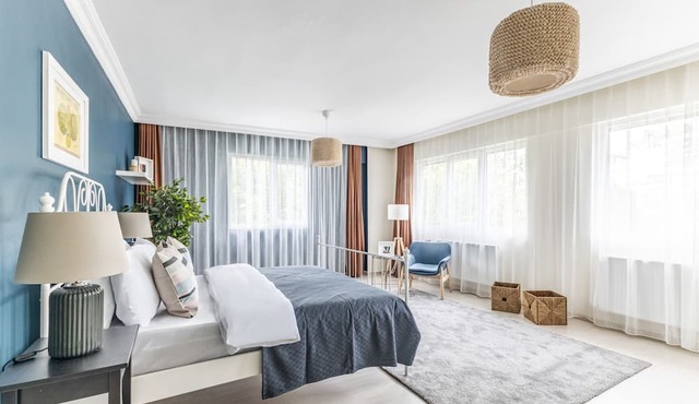 Stylish Sea View Flat on Bagdat Avenue in Bostanci in Istanbul