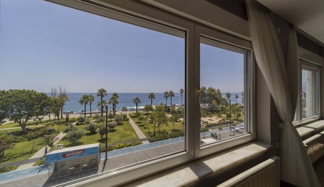 Flat w Balcony 3 min to Konyaalti Beach in Antalya