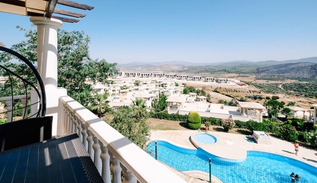 Nature View Villa w Pool 5 min to Beach in Milas in Milas