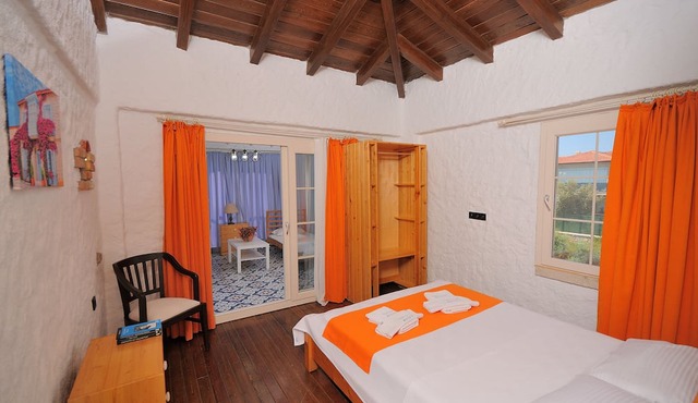 Cesme Elysium Hotel in Cesme