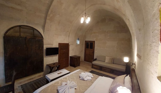 Armesos Cave Hotel in Ürgüp