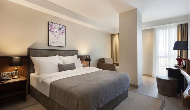 İzz Hotel Koşuyolu