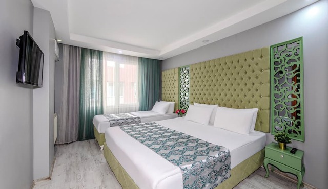 Green Garden Hotel