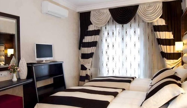 Turist Hotel